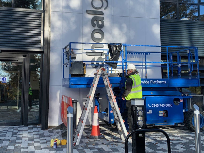 warehouse signage maintenance 