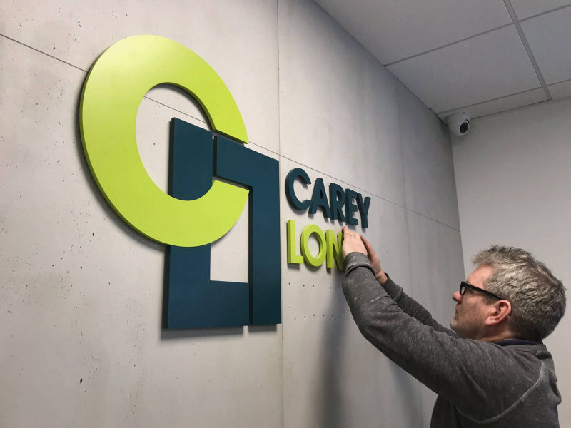 stand of letters installation