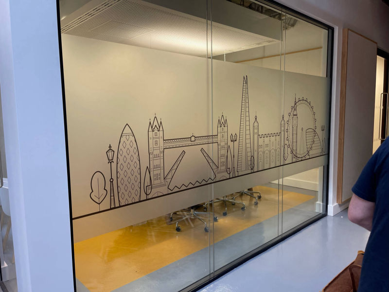 commercial window graphics 